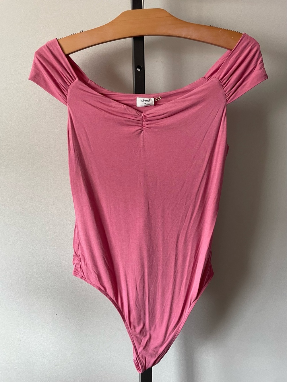 NEW Wilfred Libellule Bodysuit Pink Scrunch Shoulder Romantic Feminine Medium